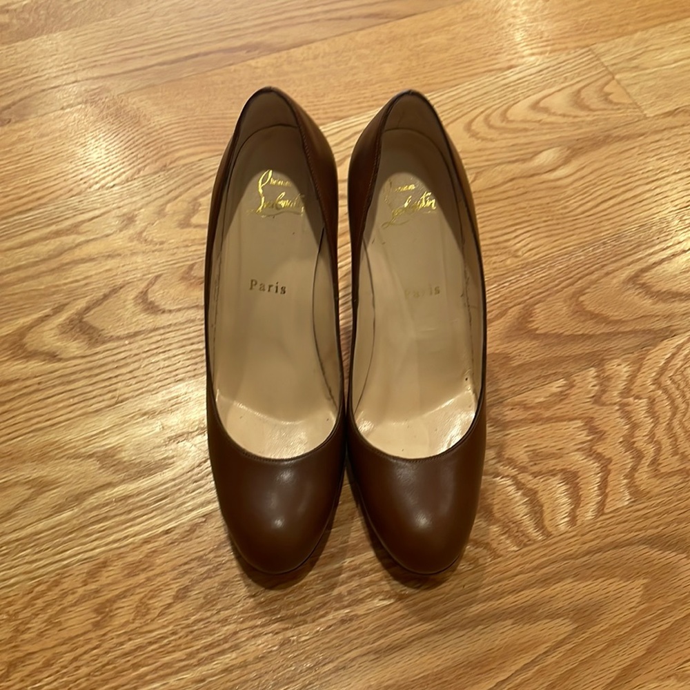 christian louboutin tan